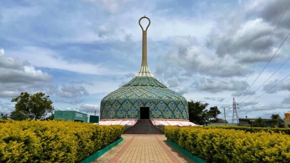 Peacock temple, Mandaragiri