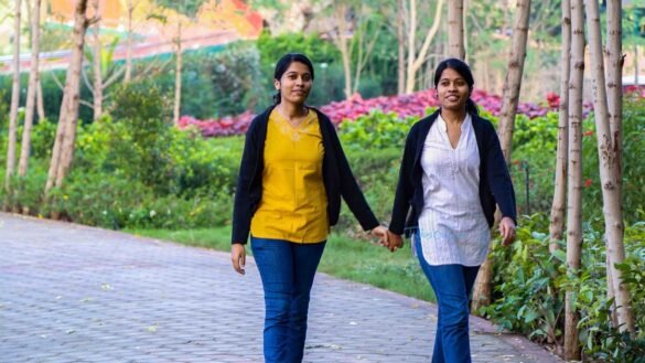 How to dress and what to wear in India