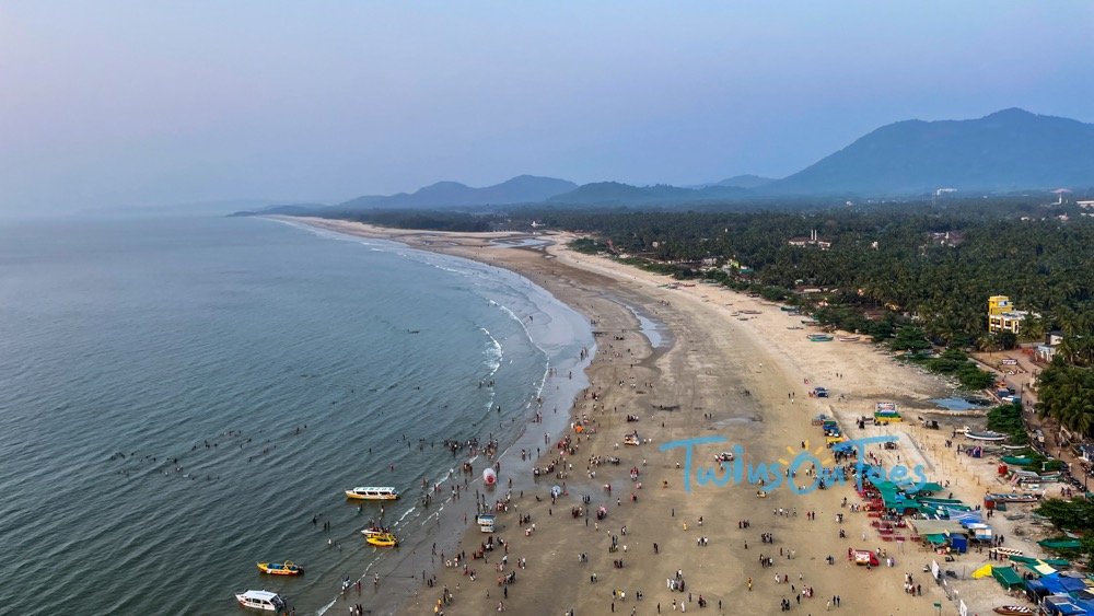 Murudeshwara beach side