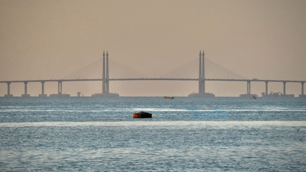 penang georgetown bridge - TwinsOnToes Penang - George Town Bridge, Malaysia