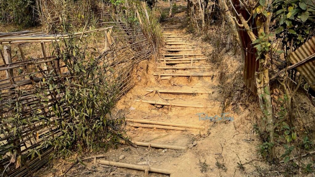 phaden peak hiking trail - TwinsOnToes Phadeng peak hiking trail