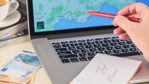 Reasons why planning your own itinerary is better than group tours