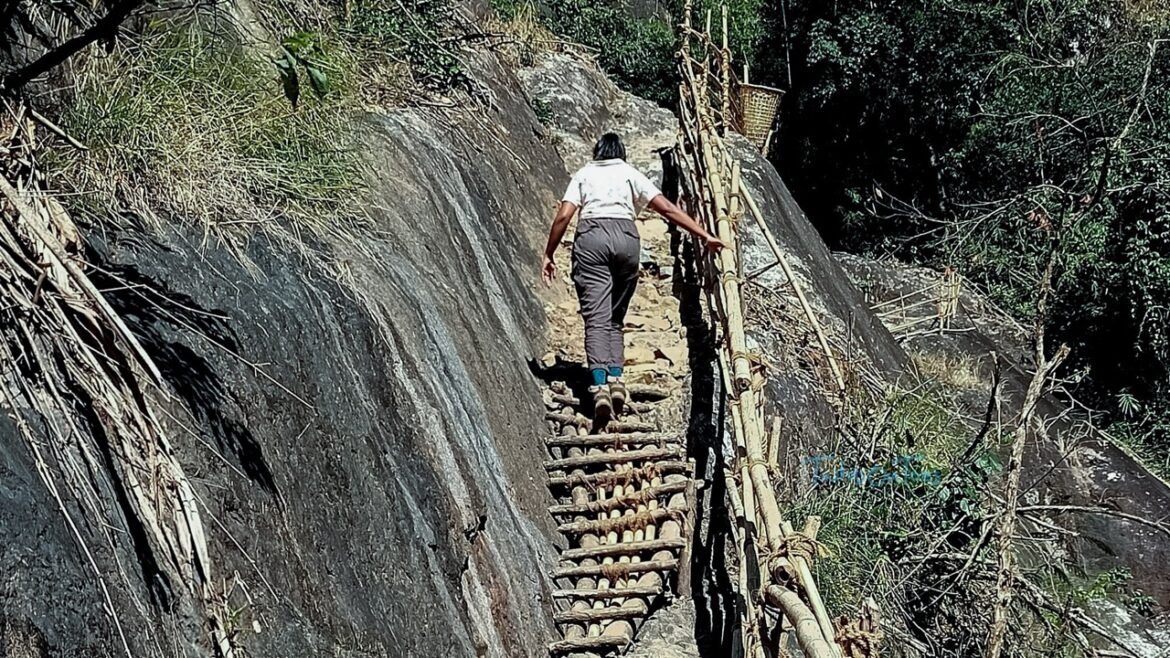 DIY Hiking Guide To Mawryngkhang, Meghalaya; The Bamboo Trek