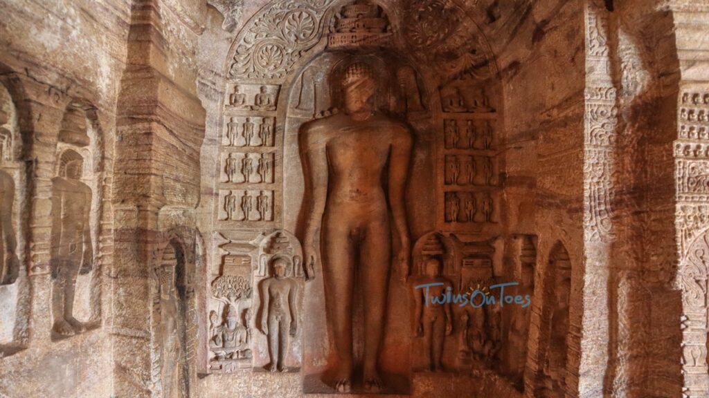 sculptures of bahubali gomata 1 - TwinsOnToes Sculptures of Bahubali Gomata