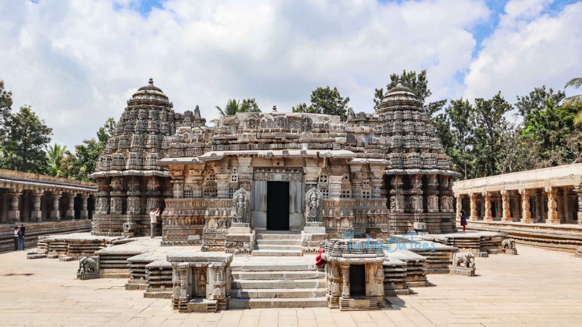 Somnathpura Chennakesava temple, Mysore