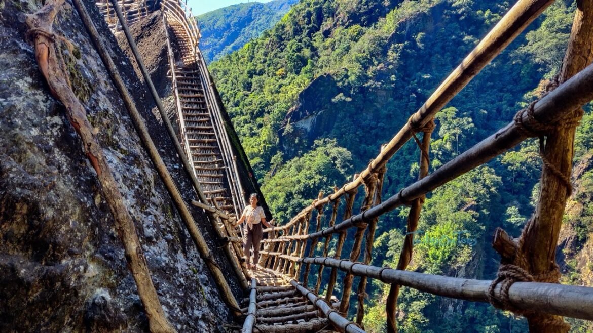 The scariest part in Bamboo trek, Mawryngkhang