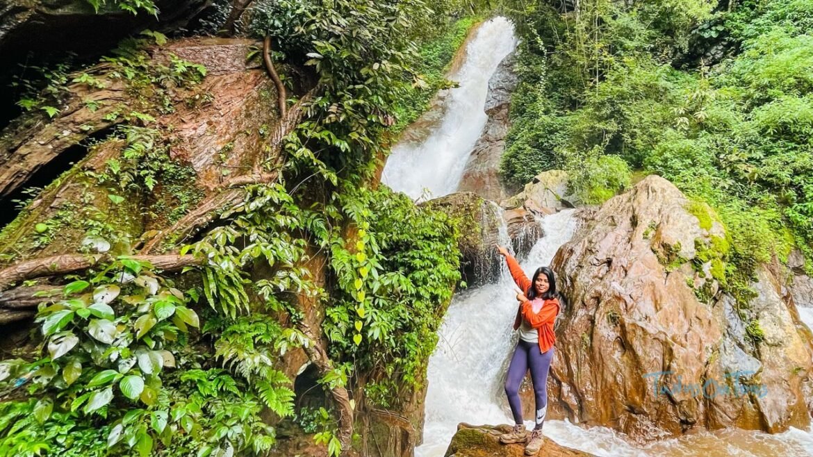 Ukkada falls hiking guide